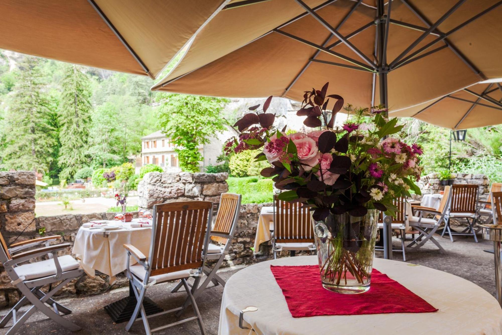 Demeures Et Chateau De La Caze Hotel