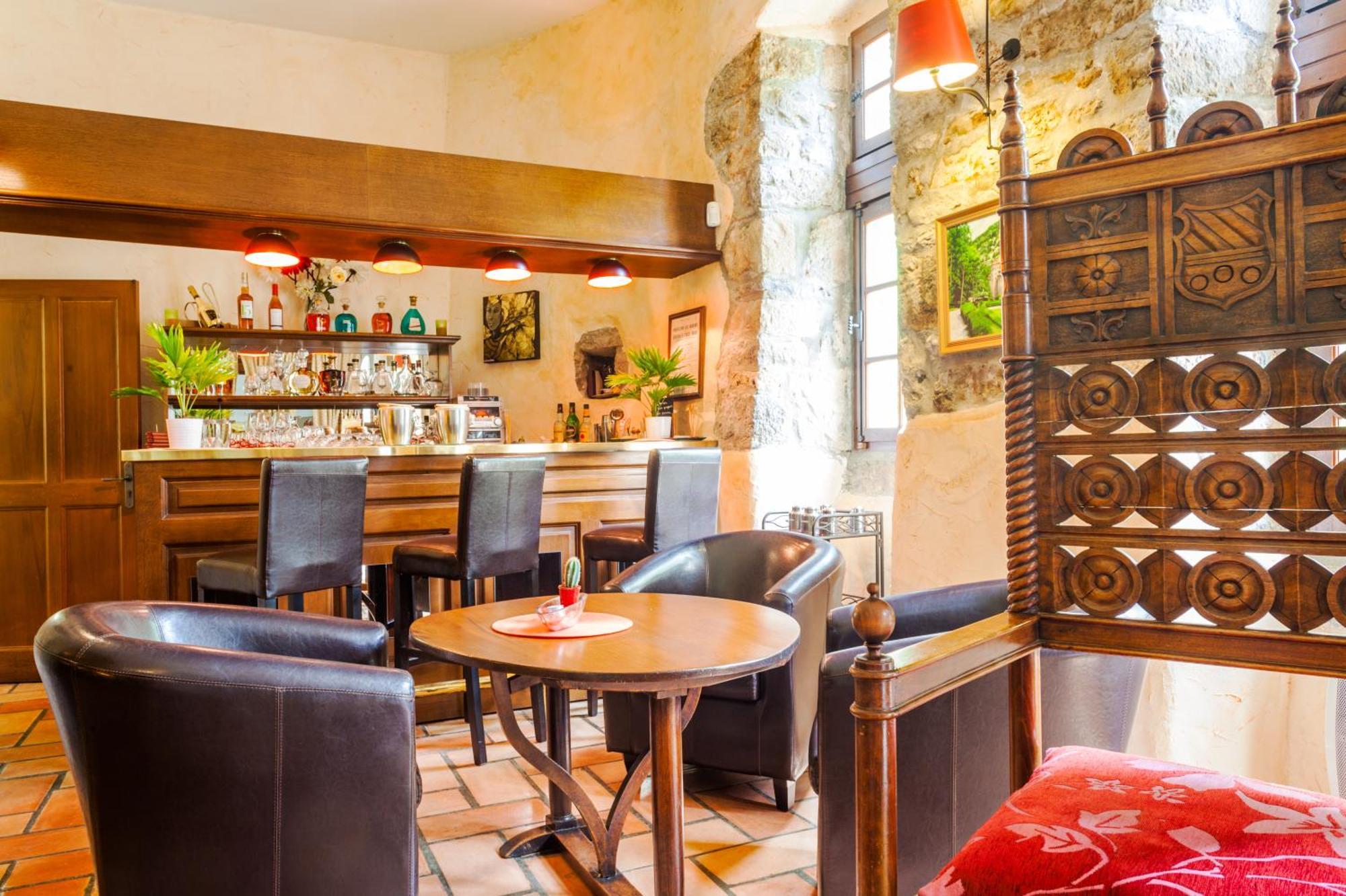 Hotel Demeures Et Chateau De La Caze 4*