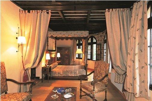 Hotel Demeures Et Chateau De La Caze 4*