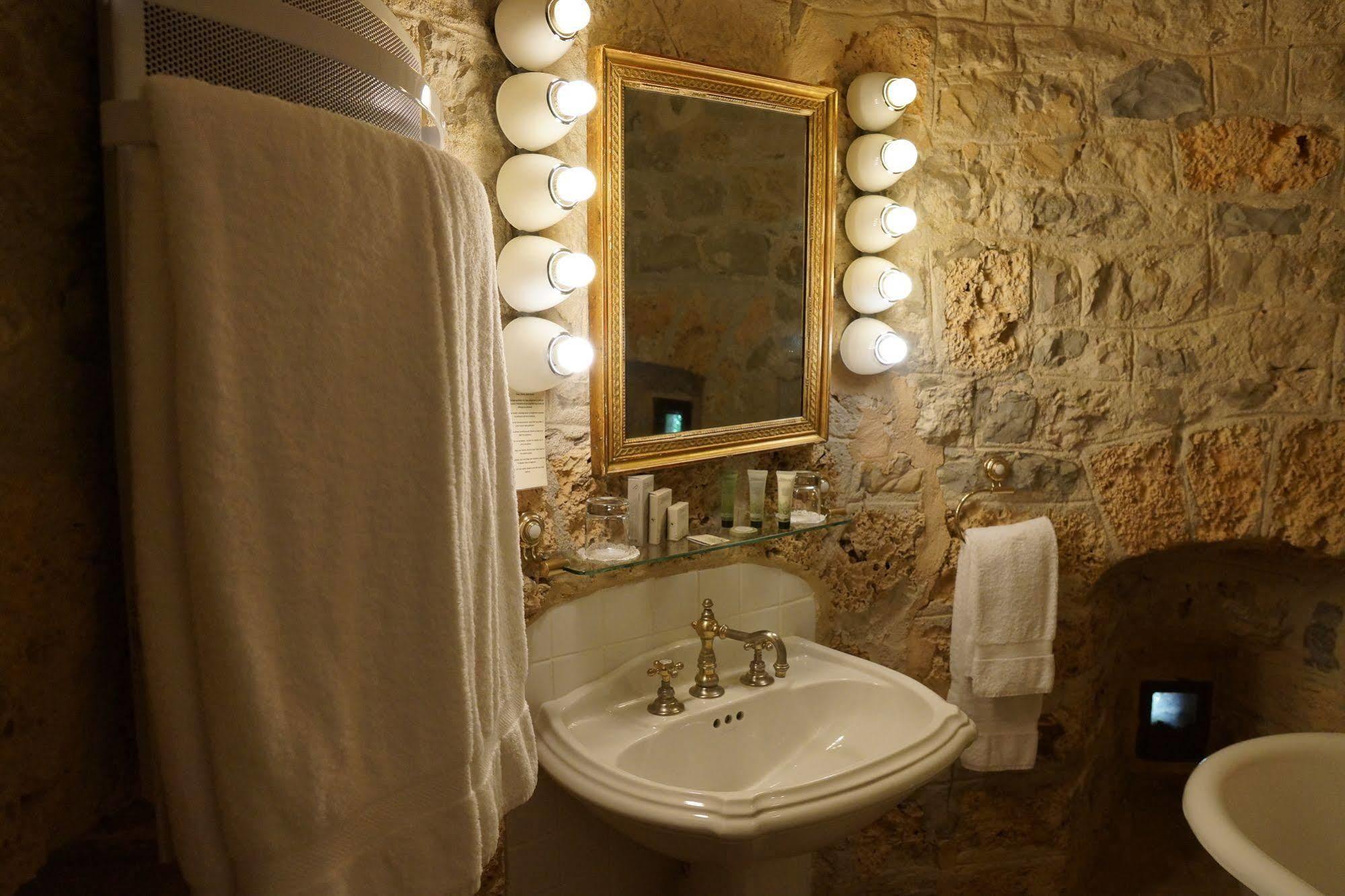 Hotel Demeures Et Chateau De La Caze